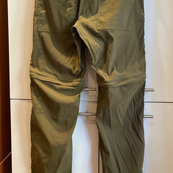 MEC Mochilero Stretch Convertible Pants - Men's 30x34 Excellent Condition - Picture 4 of 5